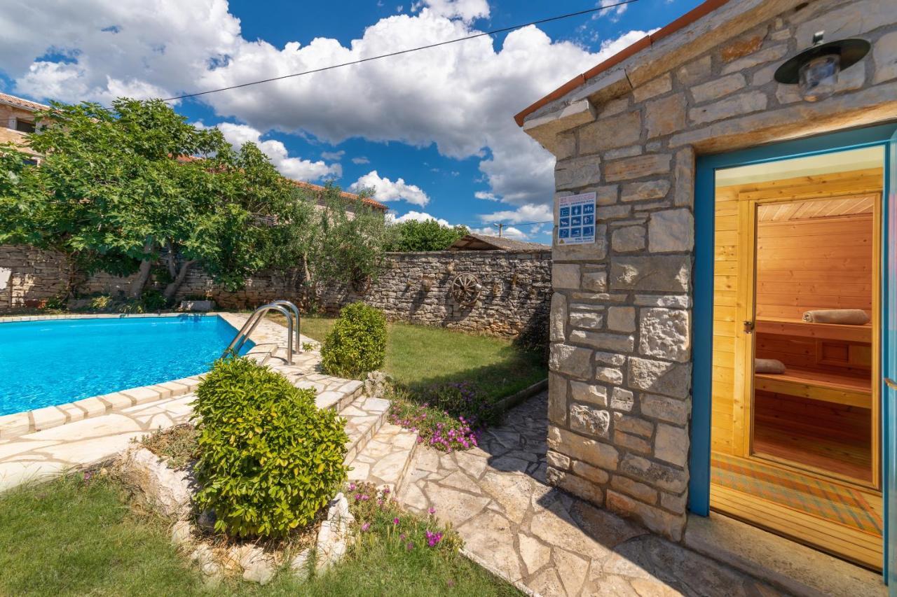Villa Janko Sveti Lovreč Pazenatički Exteriér fotografie