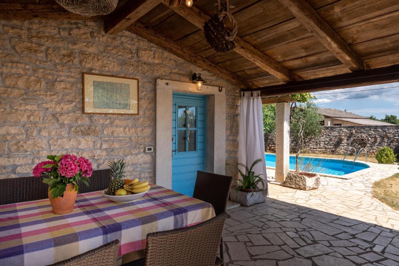 Villa Janko Sveti Lovreč Pazenatički Exteriér fotografie