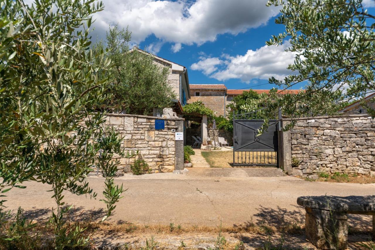 Villa Janko Sveti Lovreč Pazenatički Exteriér fotografie