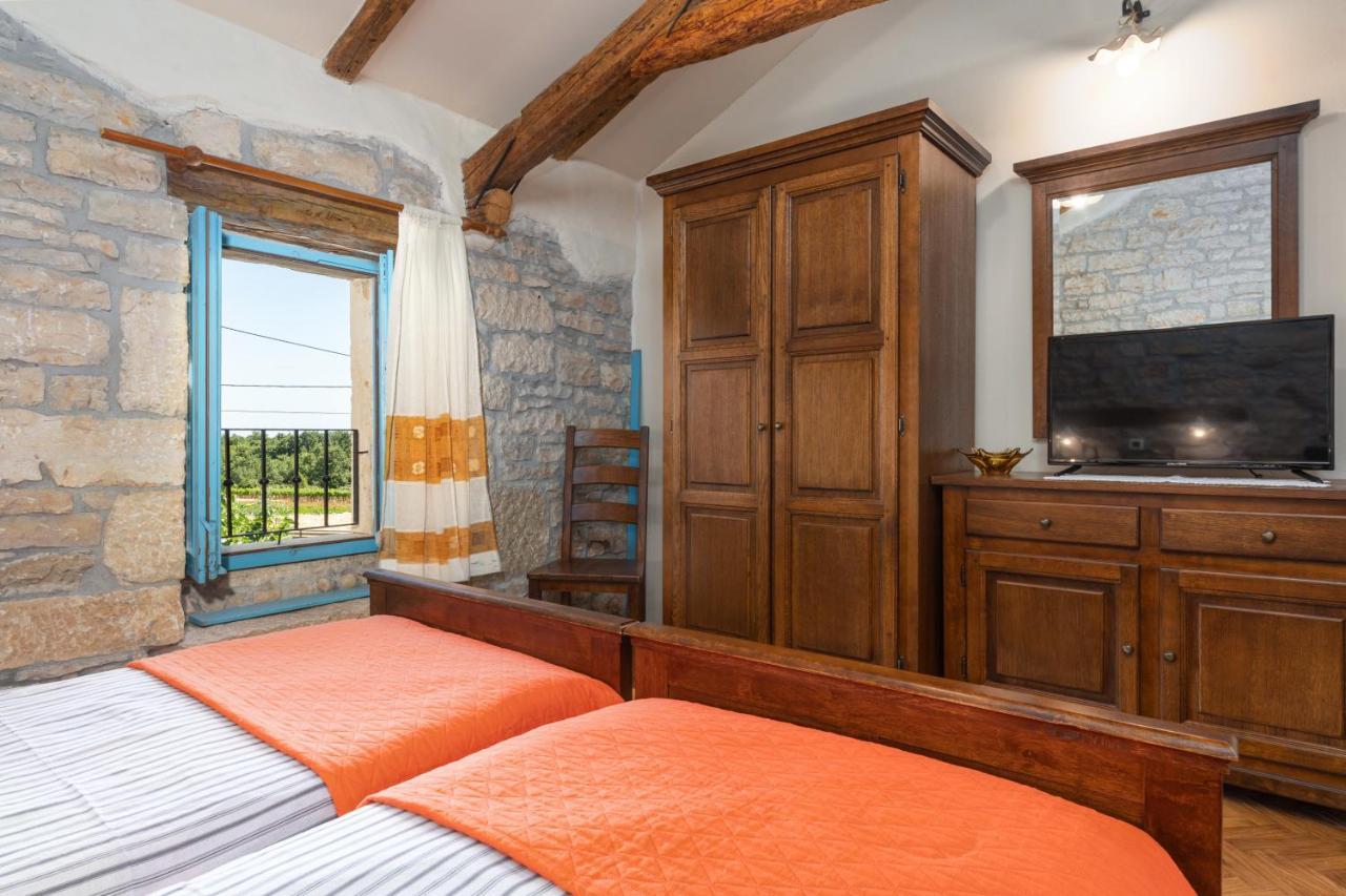 Villa Janko Sveti Lovreč Pazenatički Exteriér fotografie
